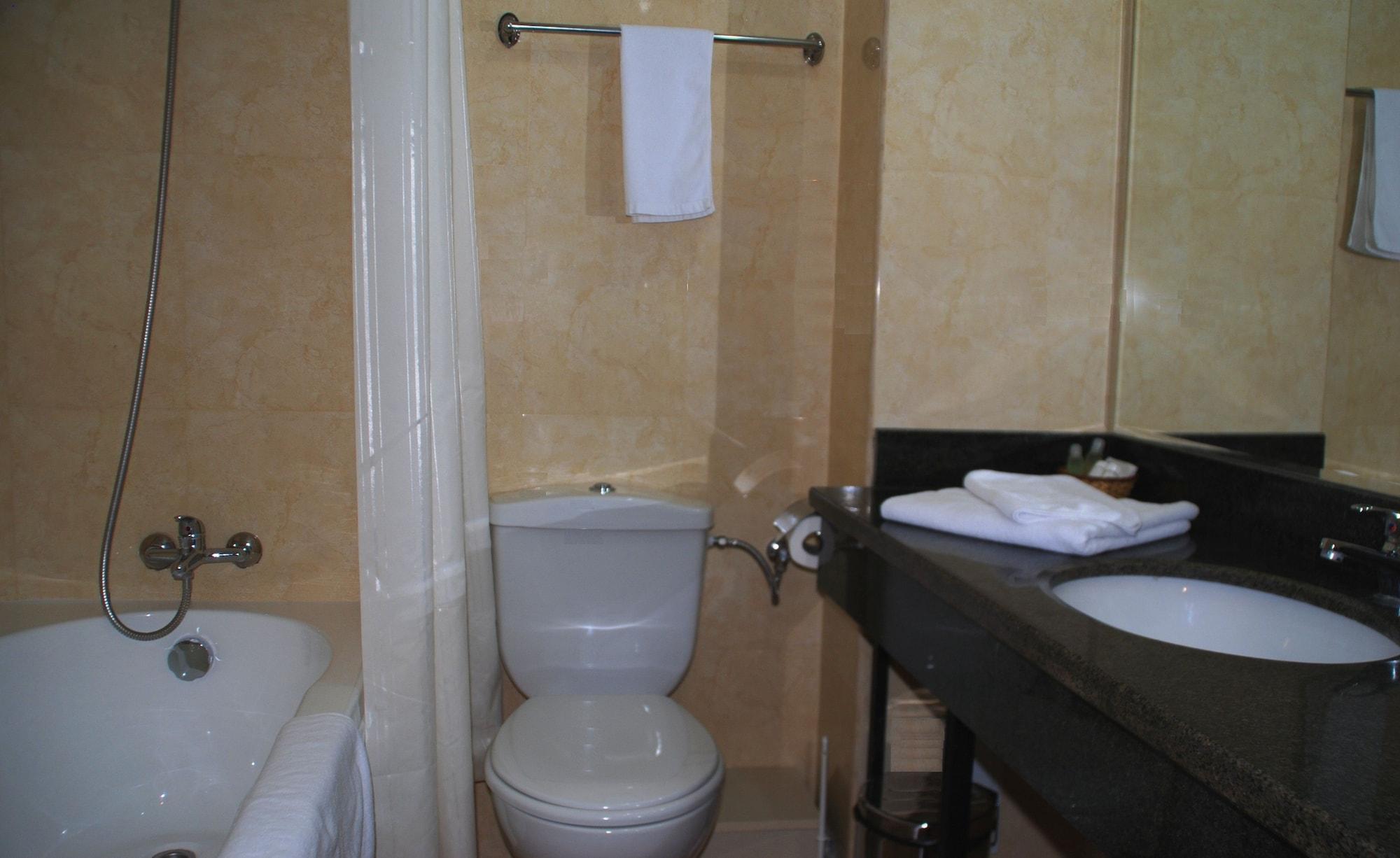 Ancor Hotel 3*